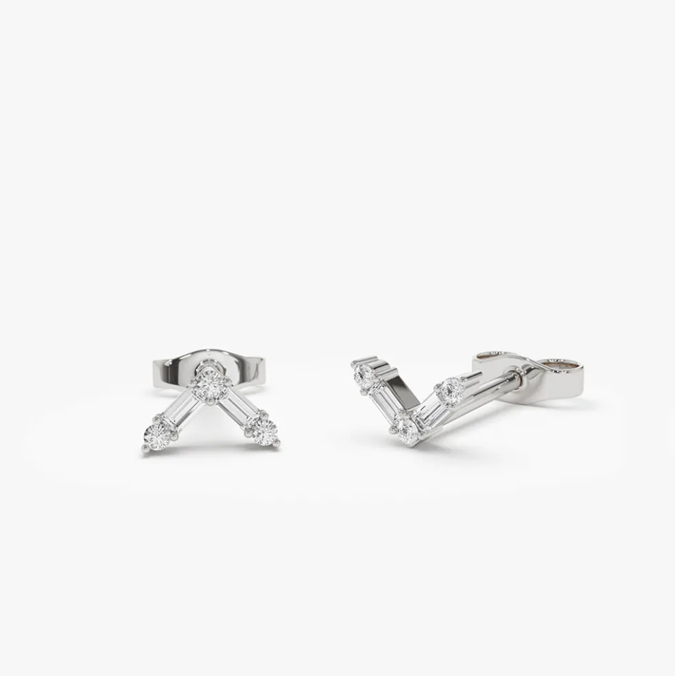 14k Minimal Baguette and Round Diamond Earrings
