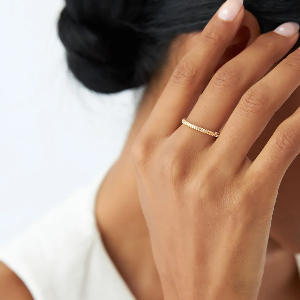 14k 2MM Bead Ring