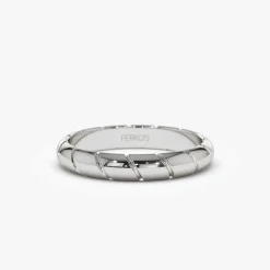 14k 3MM Unique Diagonal Cut Design Gold Ring