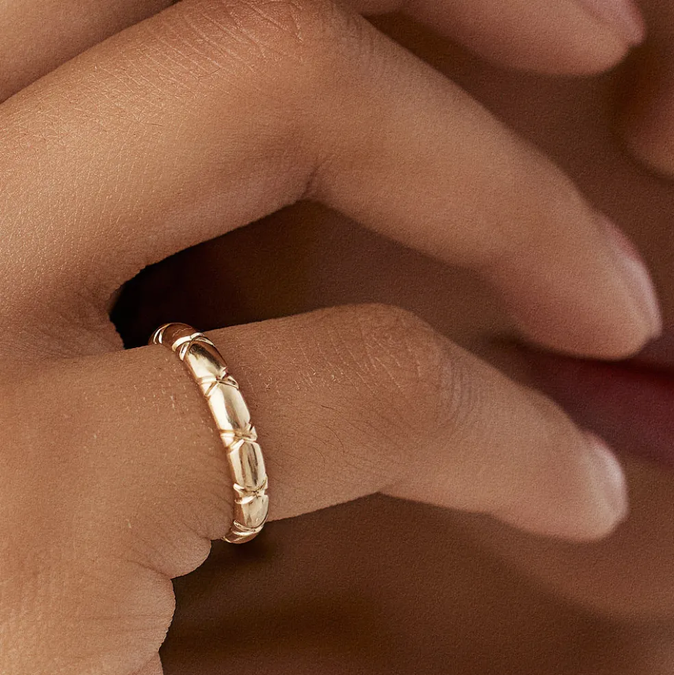 14k 3MM Unique X Cut Design Gold Wedding Ring