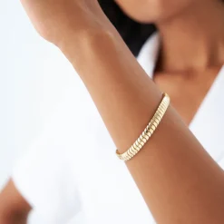 14k 5.7MM Wide Cobra Bracelet