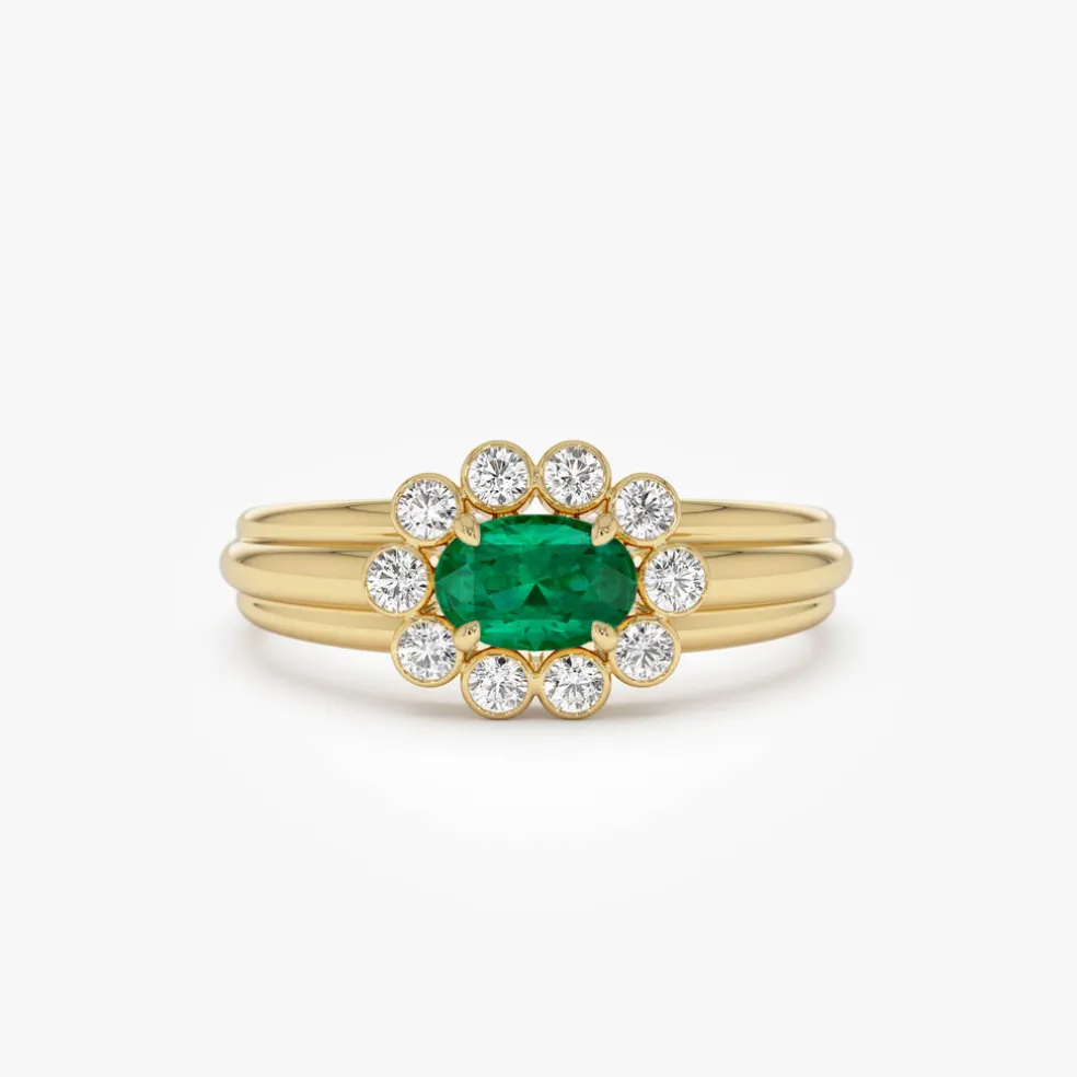 14k Oval Shaped Emerald with Bezel Hale Setting Ring
