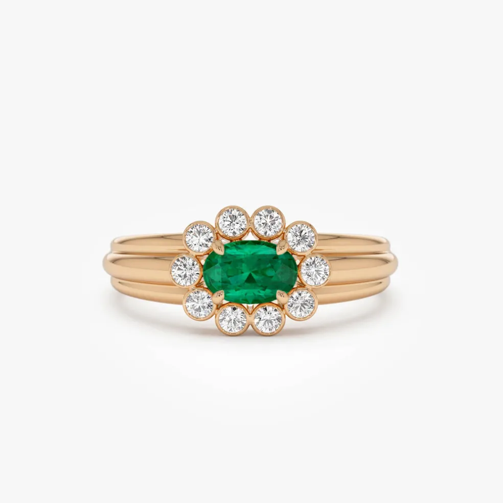14k Oval Shaped Emerald with Bezel Hale Setting Ring
