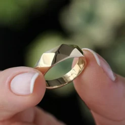 14k Pattern Bold Statement Ring