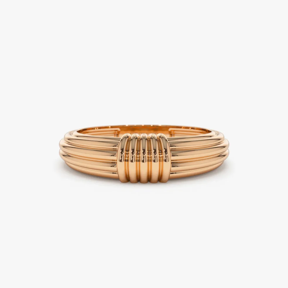 14k Ribbed Dome Graduating Gold Ring