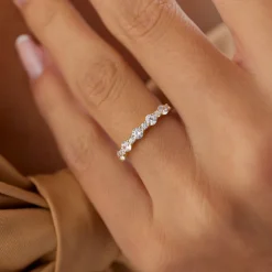 14k Round Diamond Mix Size Anniversary Ring