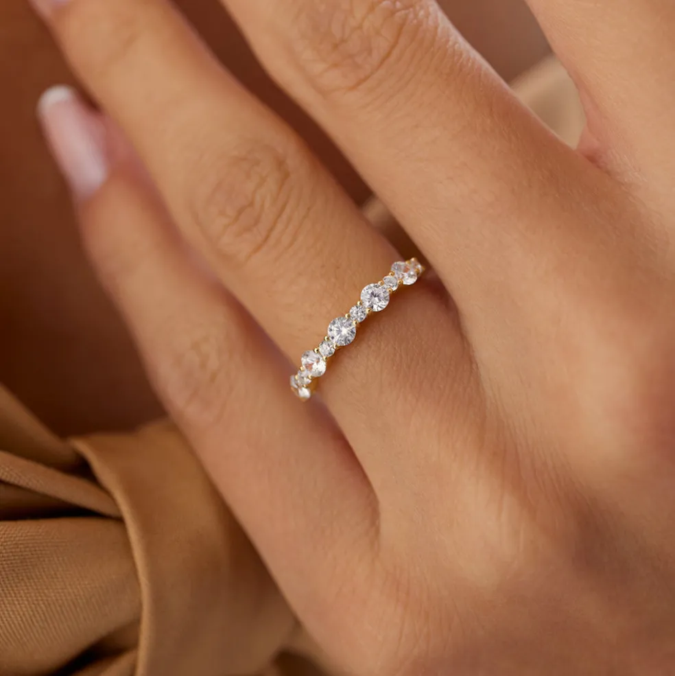 14k Round Diamond Mix Size Anniversary Ring