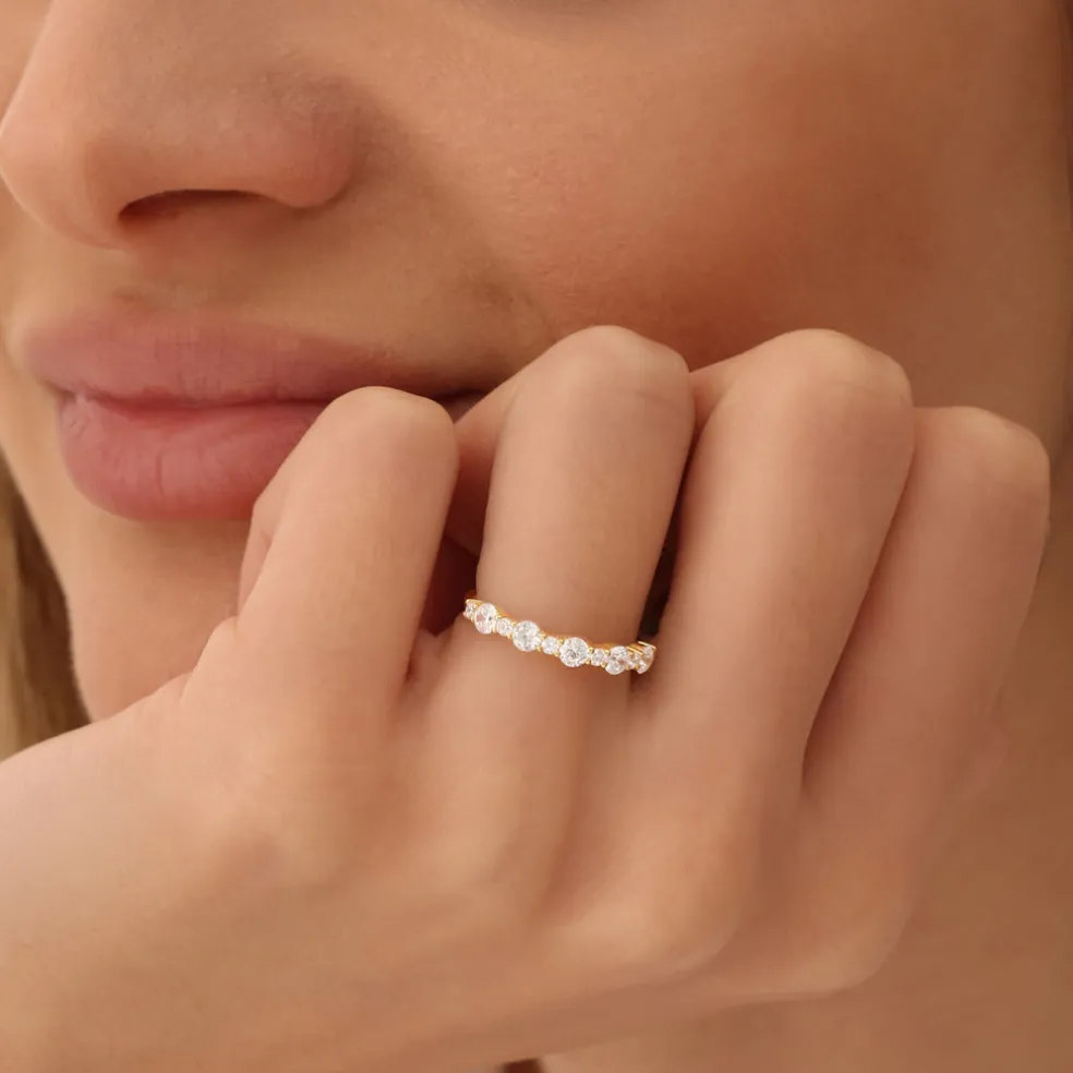 14k Round Diamond Mix Size Anniversary Ring