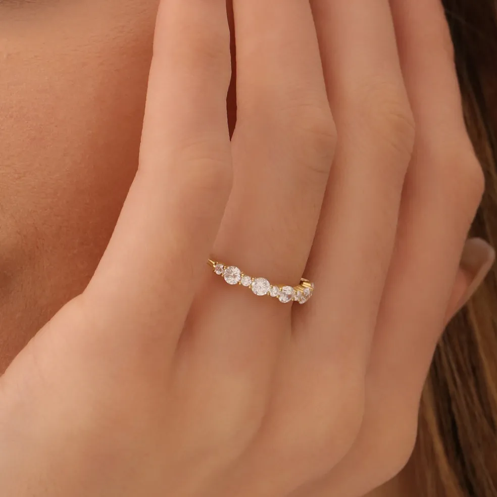 14k Round Diamond Mix Size Anniversary Ring