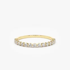 14K Round Diamond Shared Prong Wedding Ring