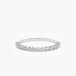 14K Round Diamond Shared Prong Wedding Ring