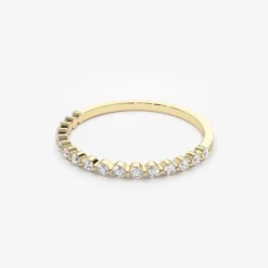 14K Round Diamond Shared Prong Wedding Ring