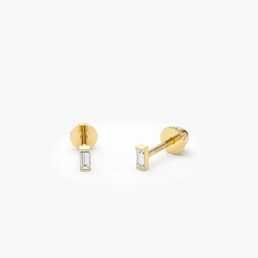 14K Single Baguette Helix Piercing