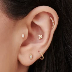14k Six Dot Diamond Helix Piercing