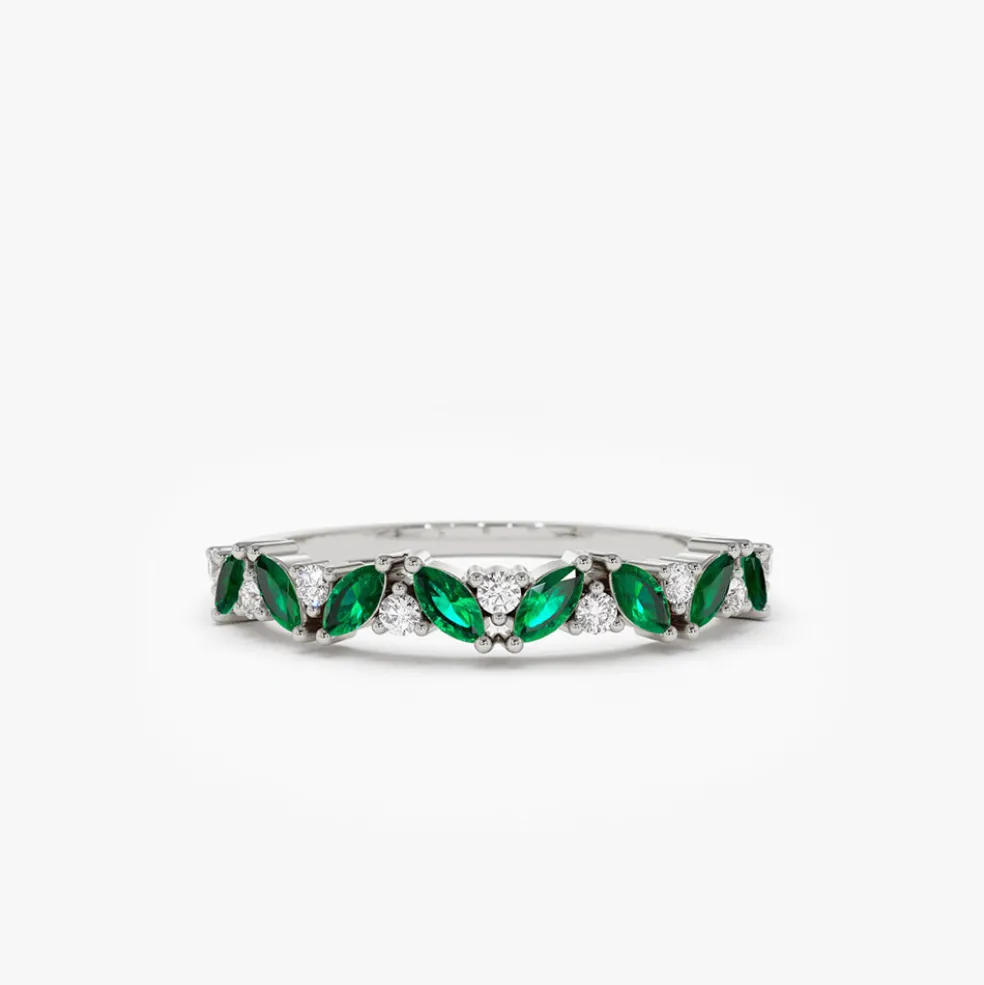 14k Slanted Emerald and Round Diamond Ring