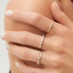 14k Star Setting 5 Stone Diamond Ring