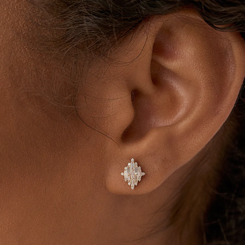 14k Trendy Baguette Diamond Cluster Studs