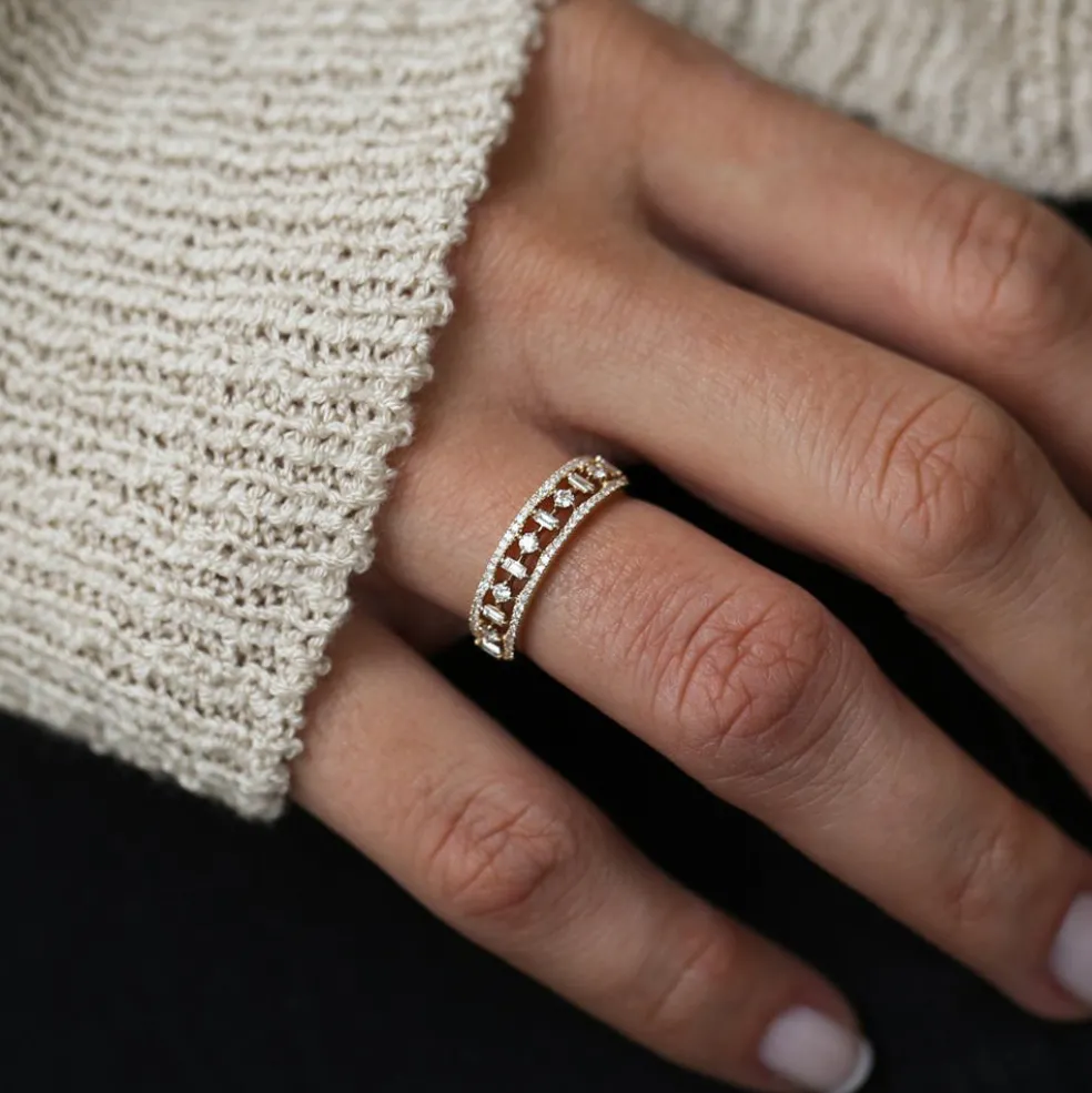 14K Unique Baguette Diamond Wedding Ring