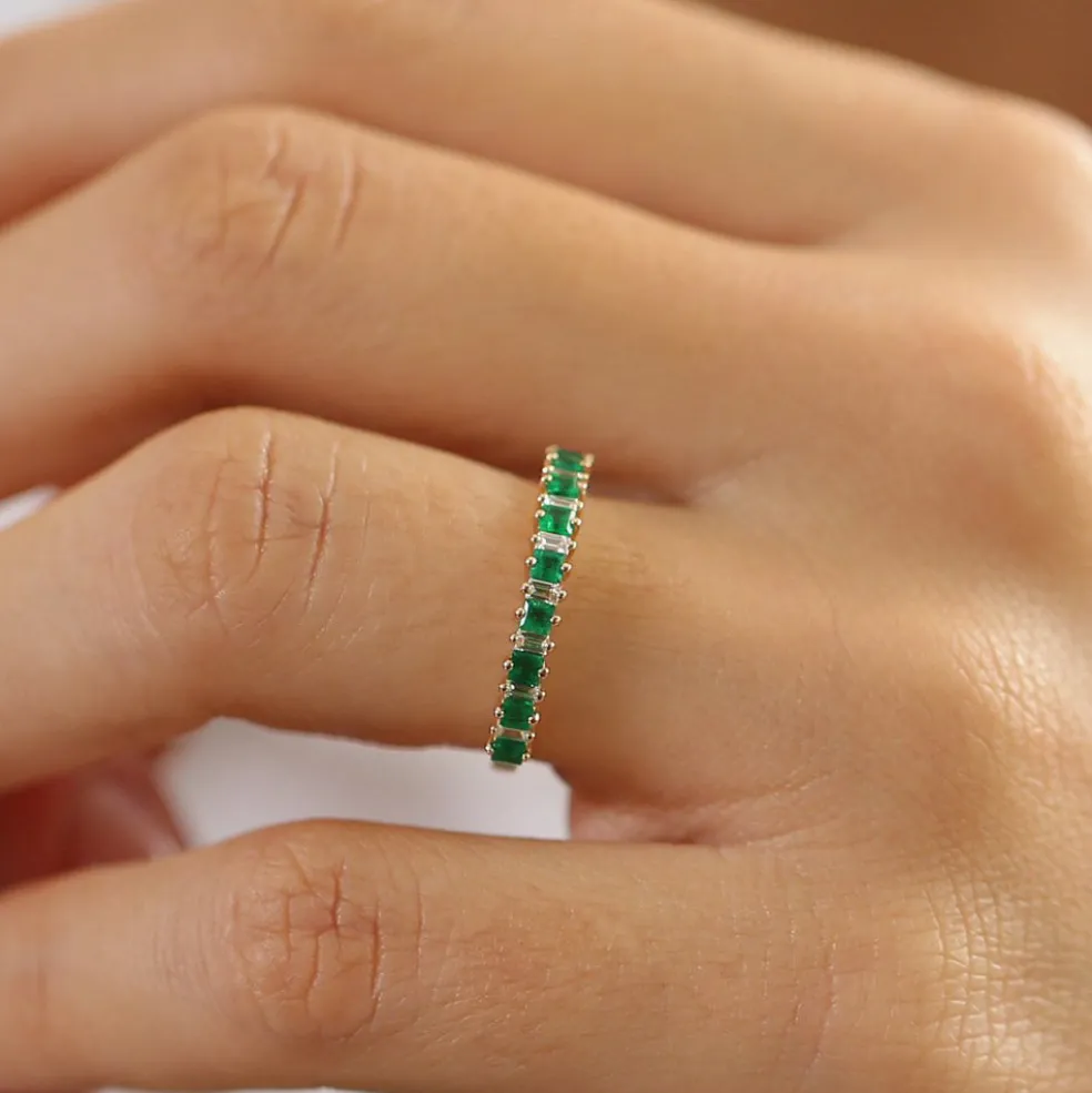 14k Unique Princess Cut Emerald and Baguette Diamond Ring