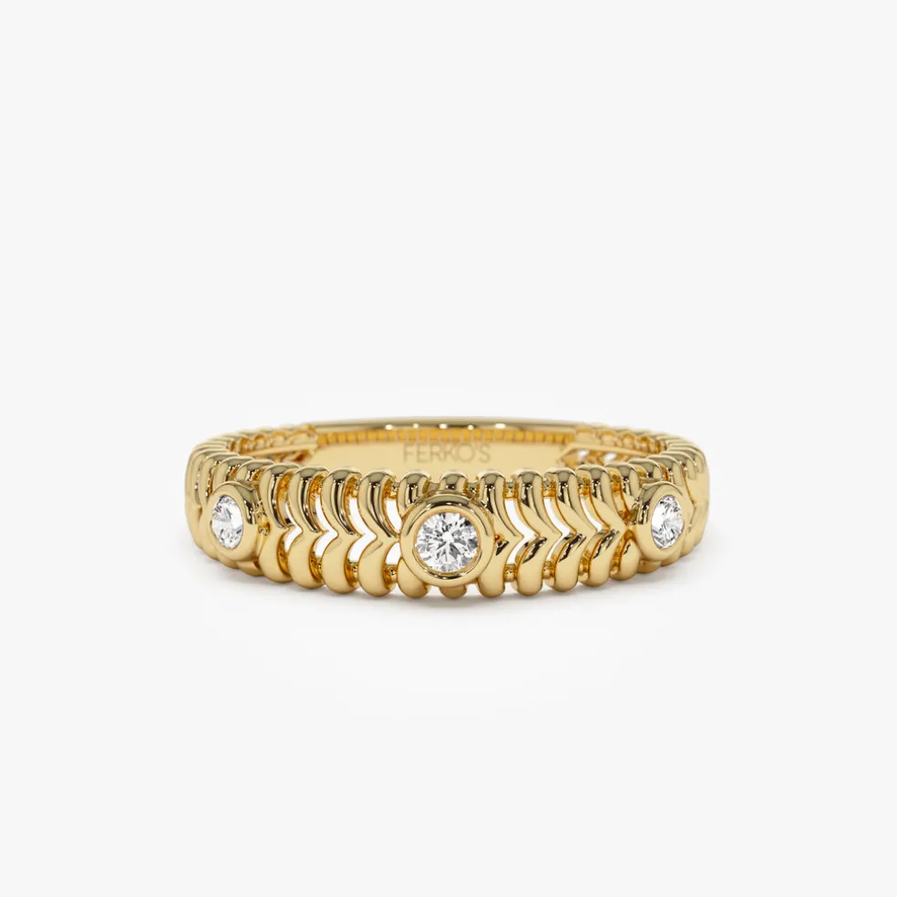 14k Unique Ribbed Three Stone Diamond Ring