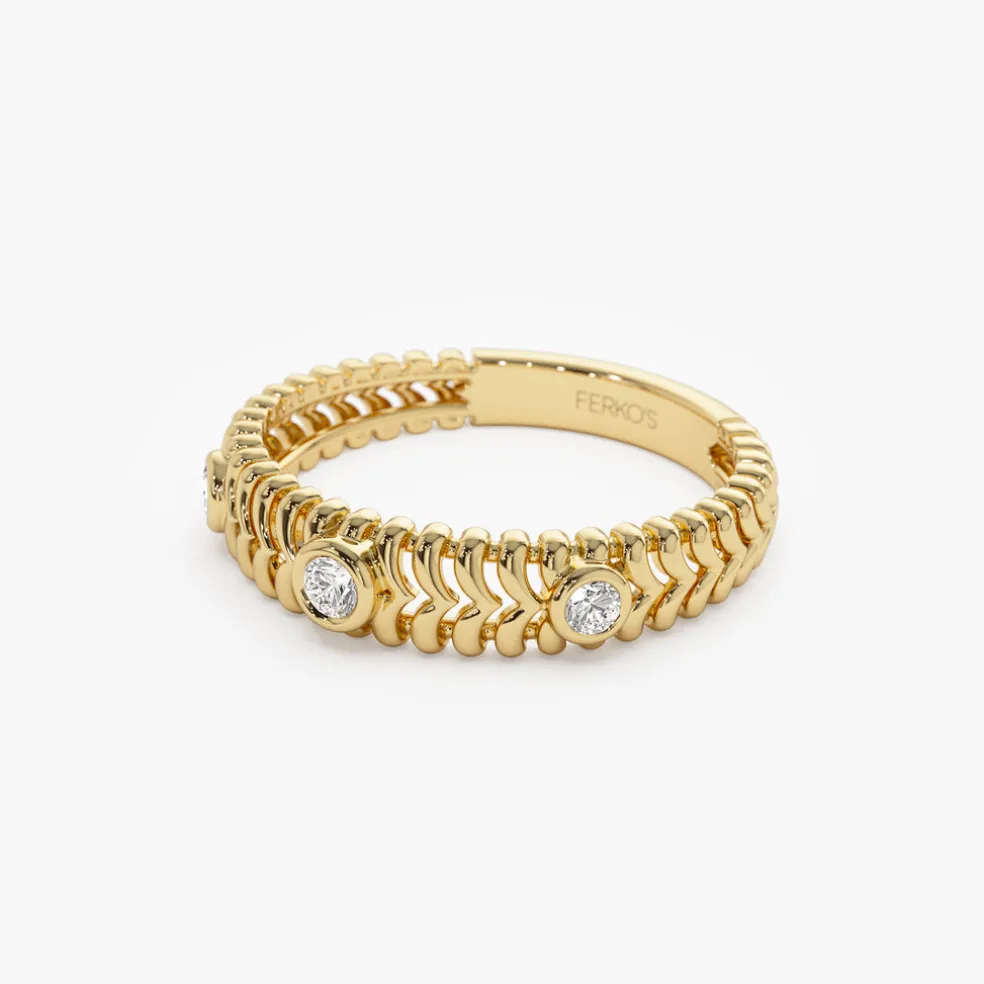14k Unique Ribbed Three Stone Diamond Ring