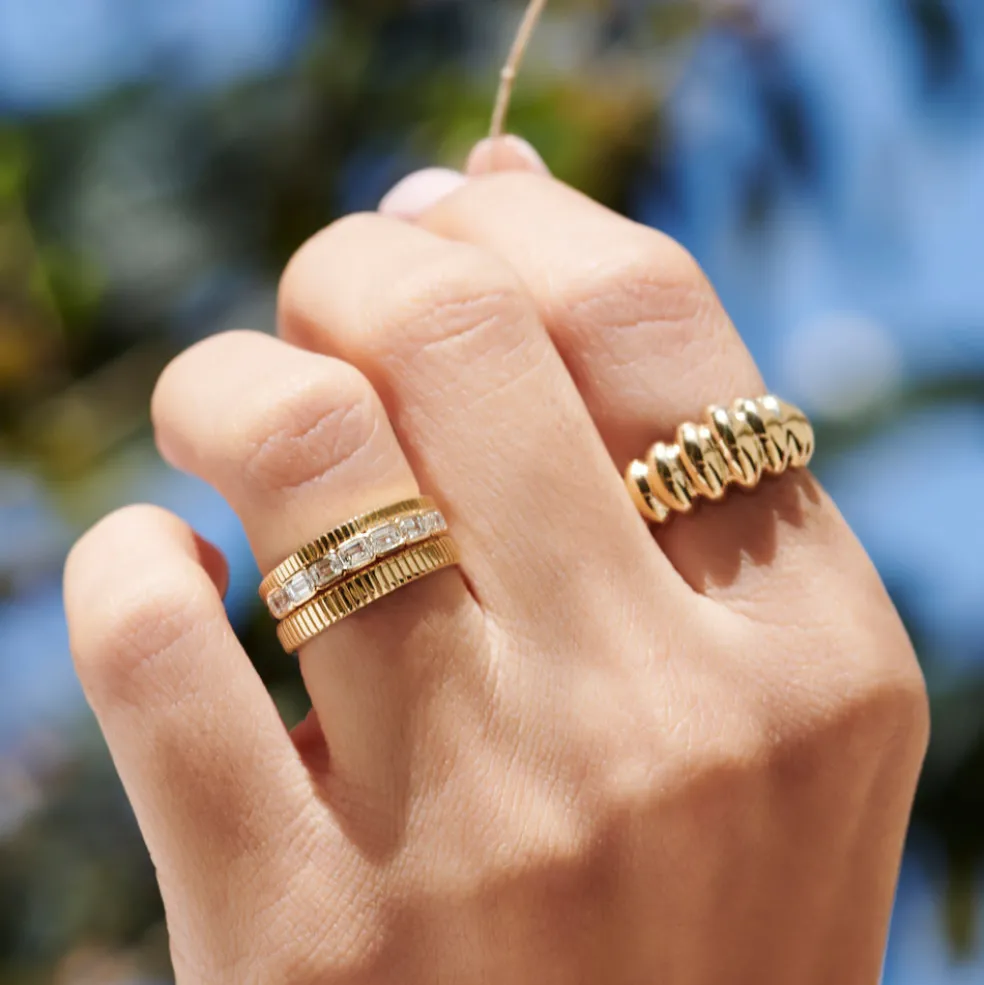 3MM Ribbed Ring in 14k Gold